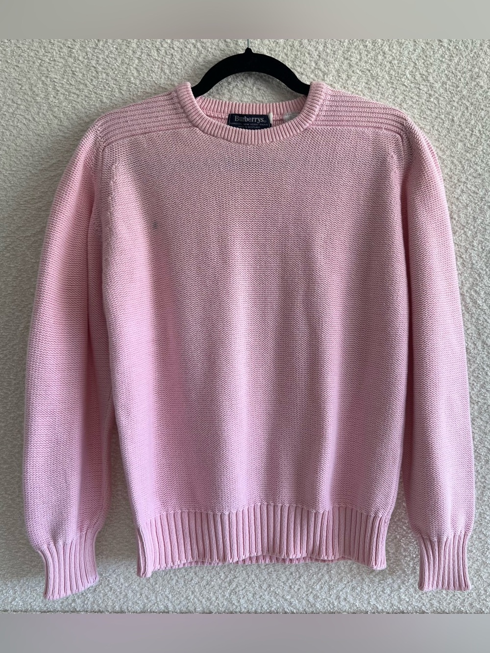Burberrys Vintage Women’s Pink Pullover Sweater Sweater Size Medium